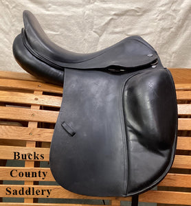 17" Verhan Dressage Saddle   08377