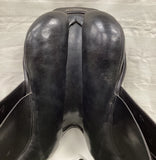18" Stubben Dressage Saddle   08554