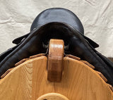 18" County Dressage Saddle   08581