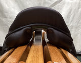 17.5" Voltaire Stuttgart Close Contact Saddle  08667