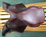 16.5" Dominus Close Contact Saddle   08669