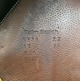 17" Voltaire w/ Pro Panels Close Contact Saddle   08670